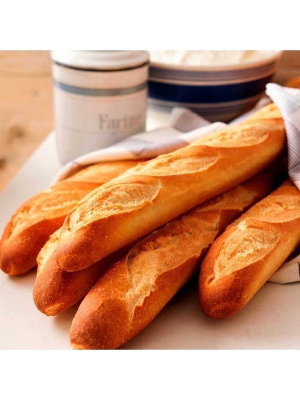 French Baguette Single Wick Scented Candle | NEW |White Barn | Bath & Body Works - Picture 4 of 6